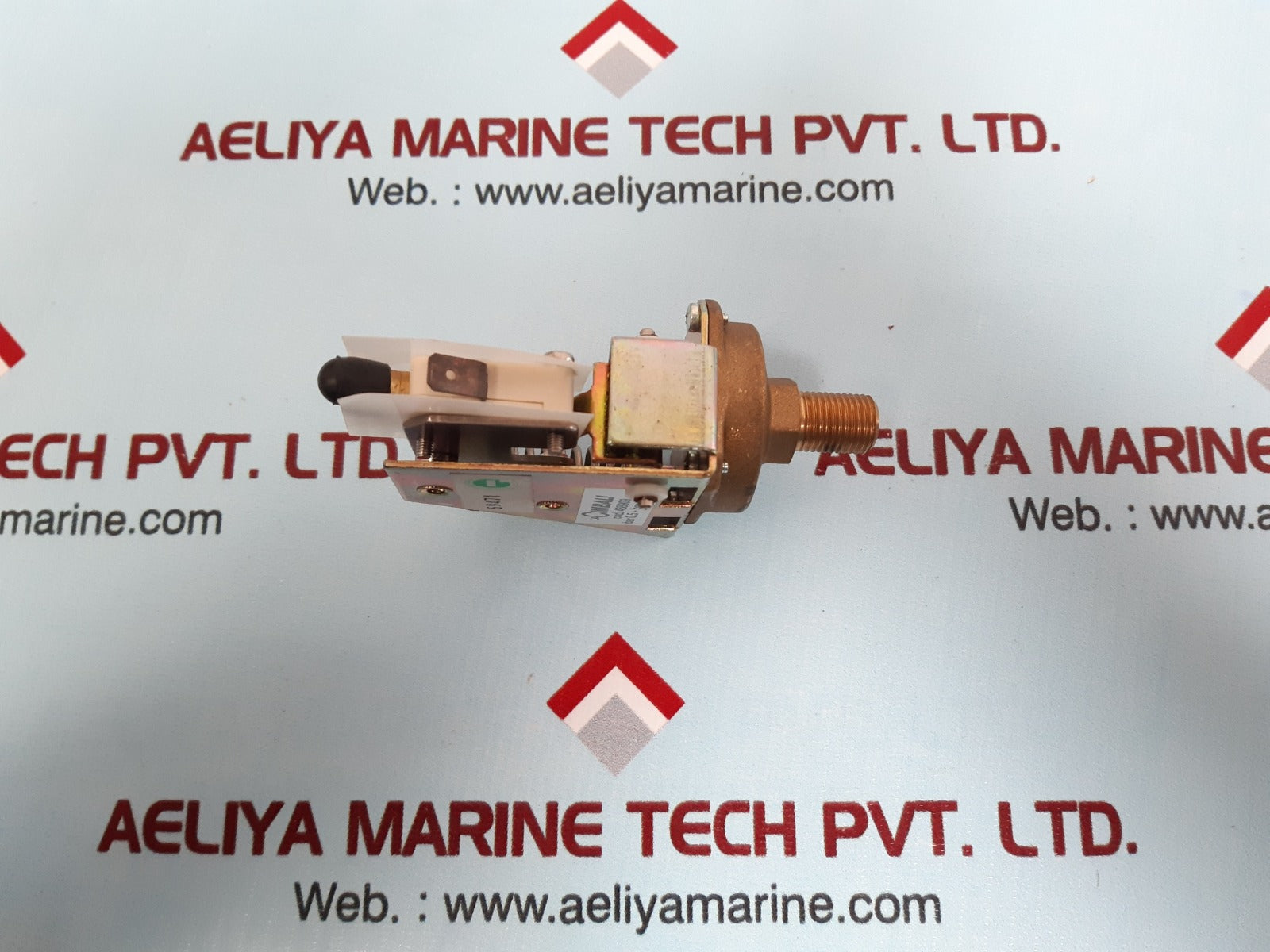 La-cimbali 468909 pressure switch