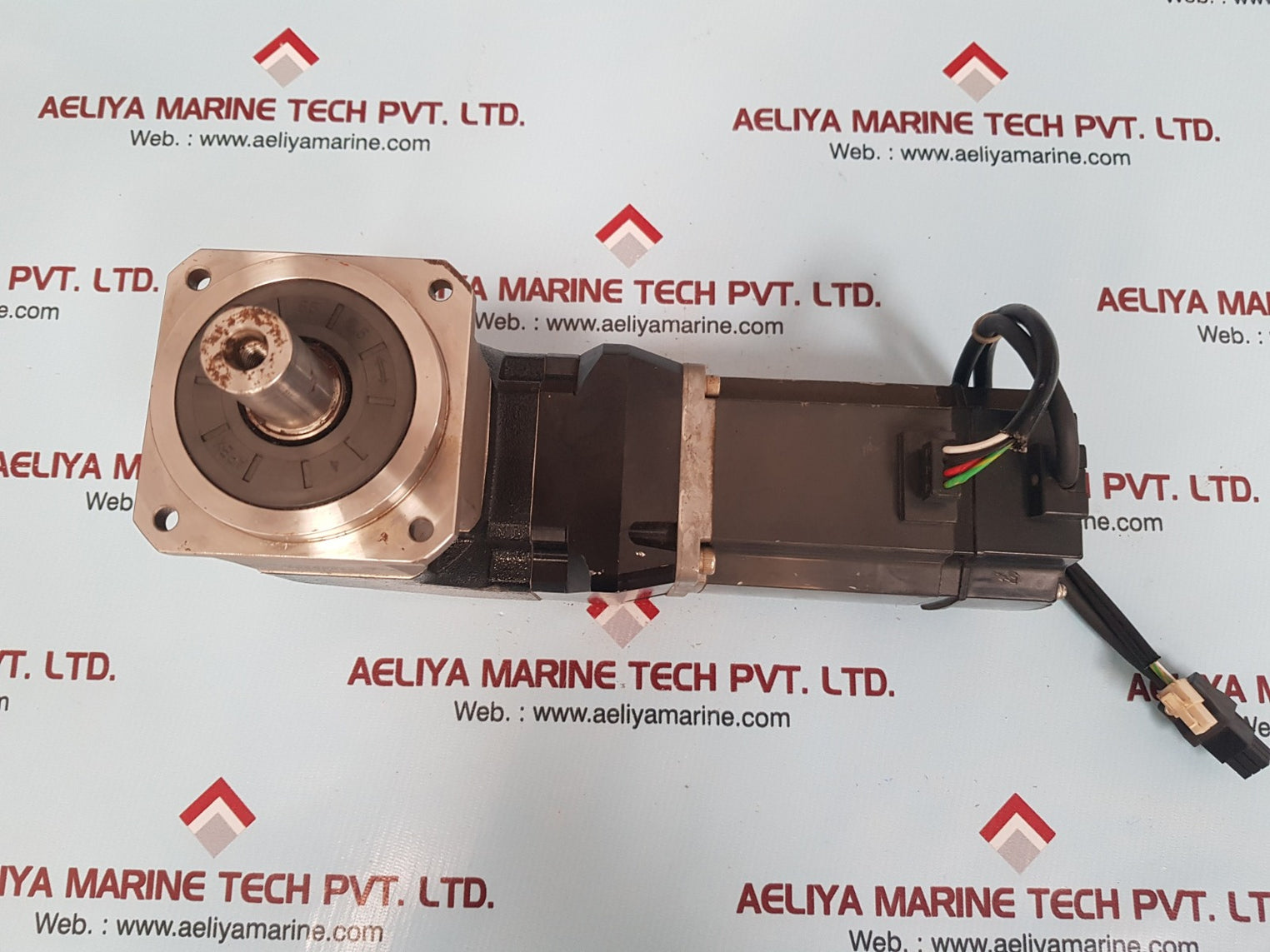 Mitsubishi hc-kfs73 ac servo motor with apex dynamics abro90-sz-pz
