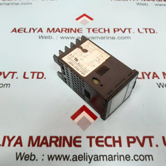 Omron e5cz-r2mt temperature controller
