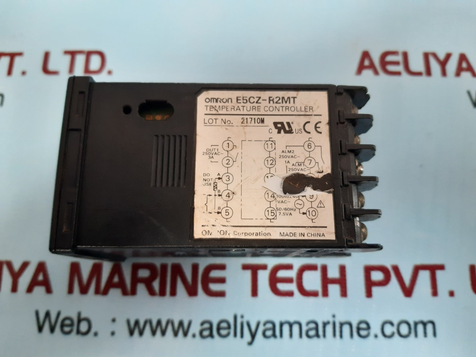 Omron e5cz-r2mt temperature controller