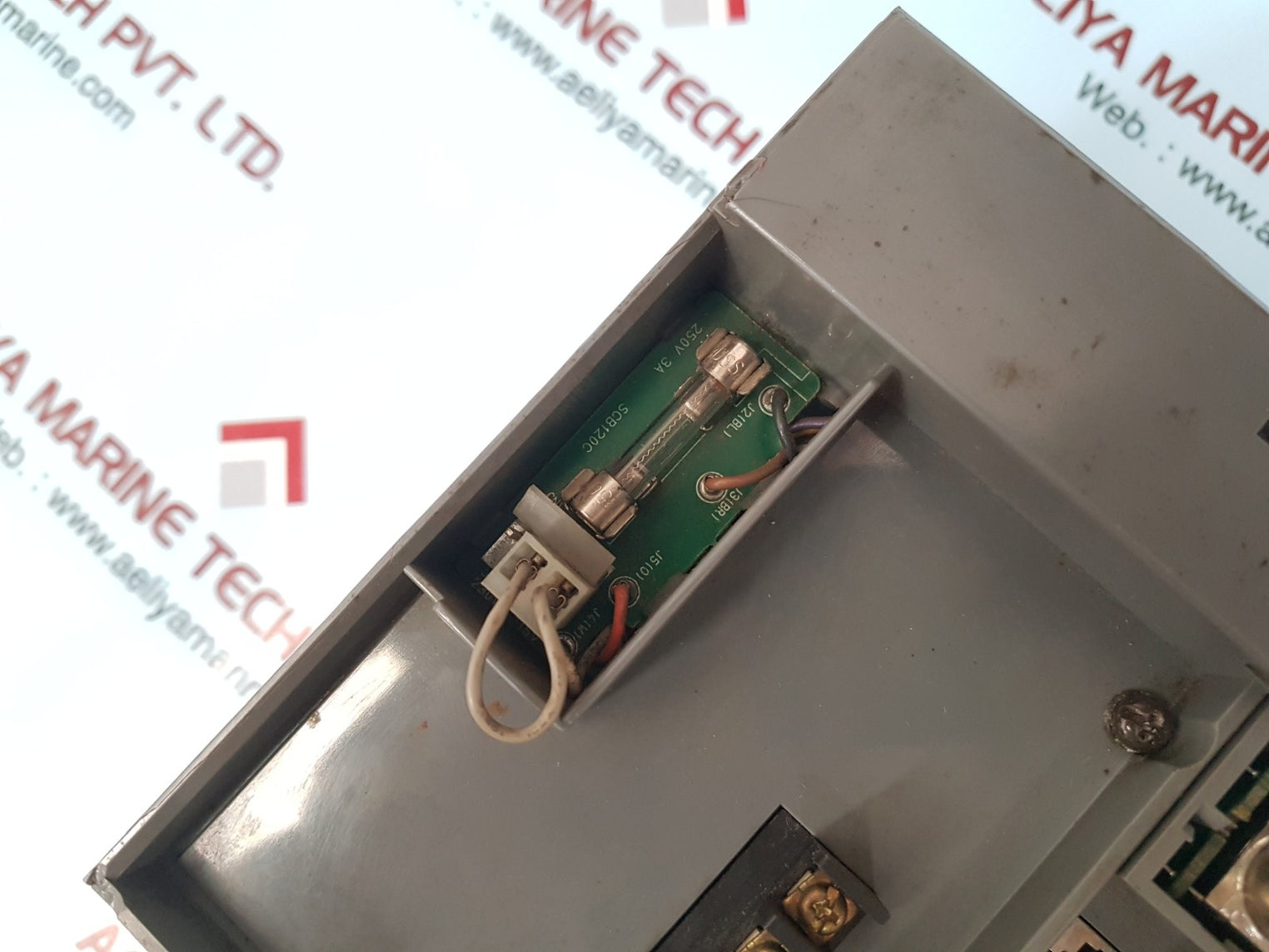 Allen-bradley 1746-p2 slc 500 rack 