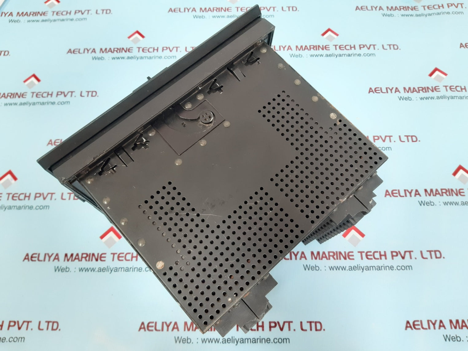 Ge 745-w2-p1-g1-hi 745 transformer management relay
