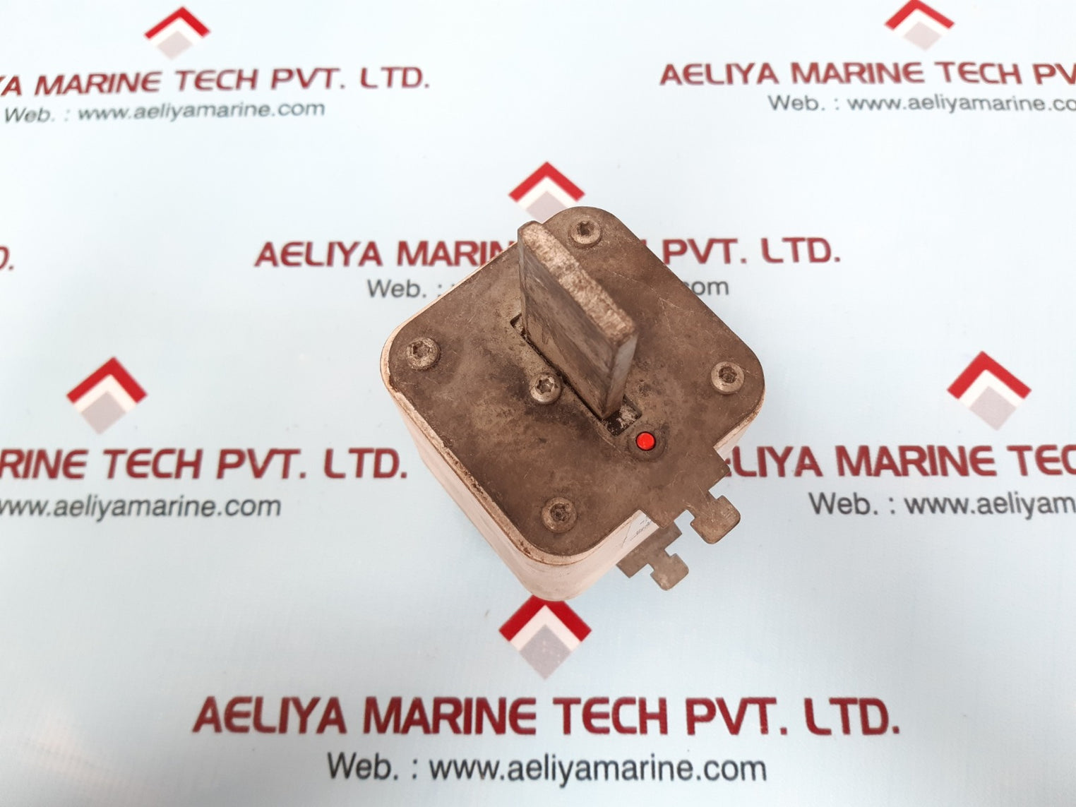 Bussmann 170m6205 fuse 1300v 630a