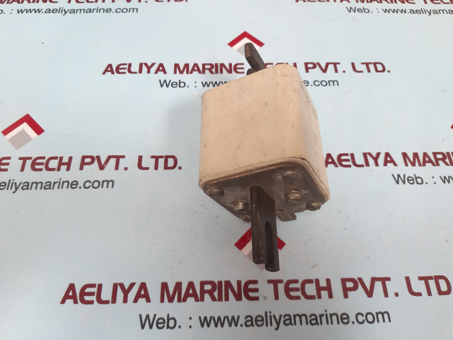 Siemens 3 ne4 330-0b sitor fuse 315a ac800v dc500v