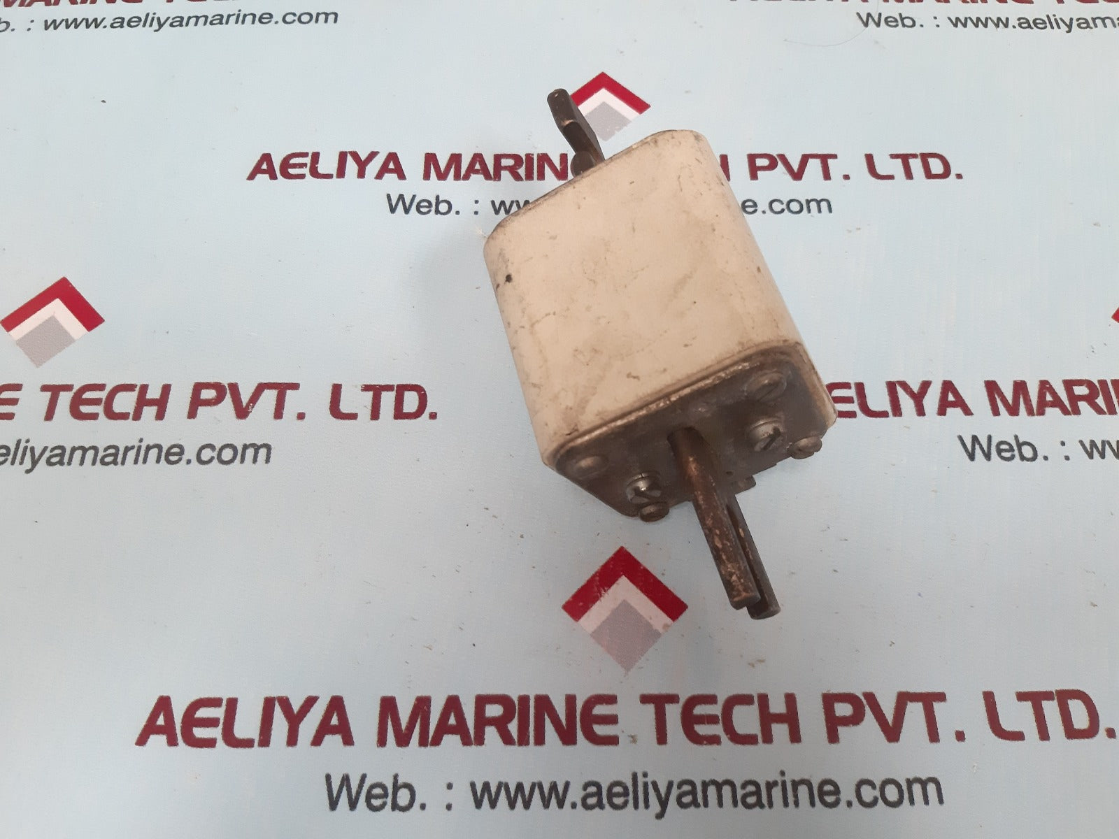 Siemens 3ne4 330-0b sitor fuse 315a 800vac