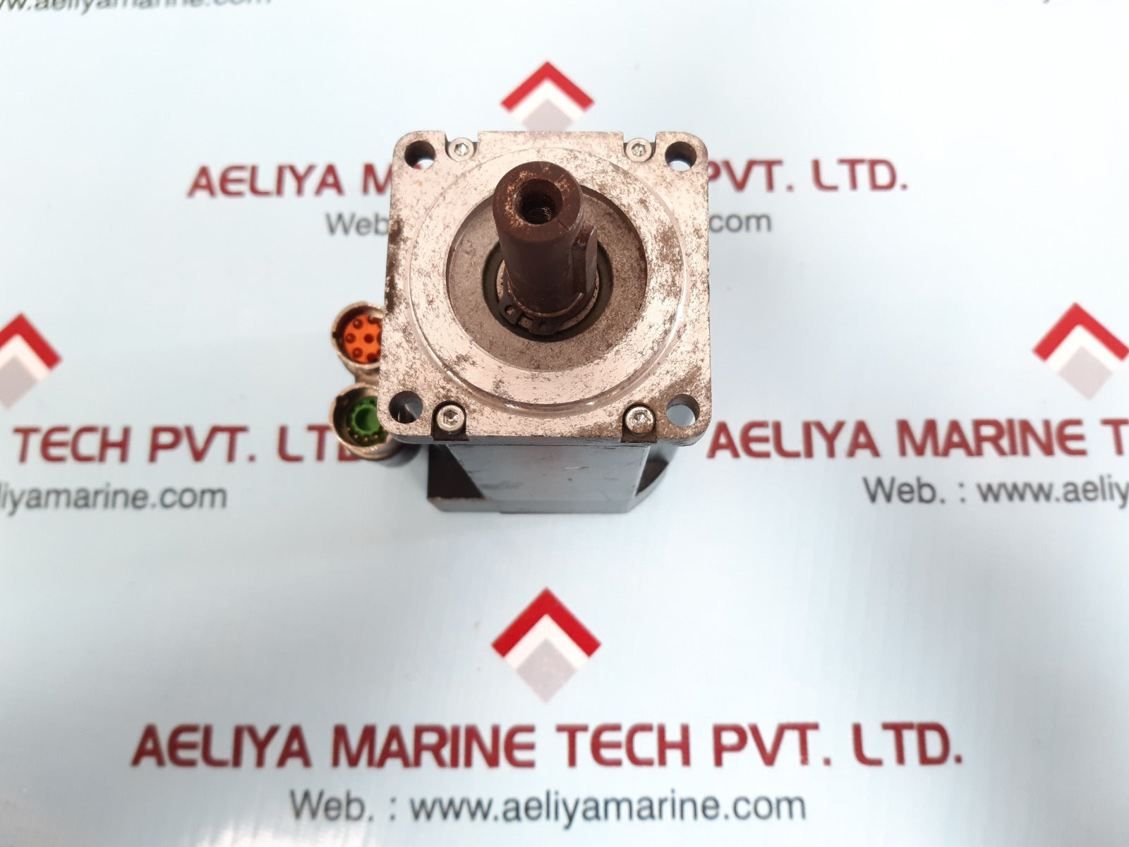 B&R 8lva23.r0030d100-0 servo motor 