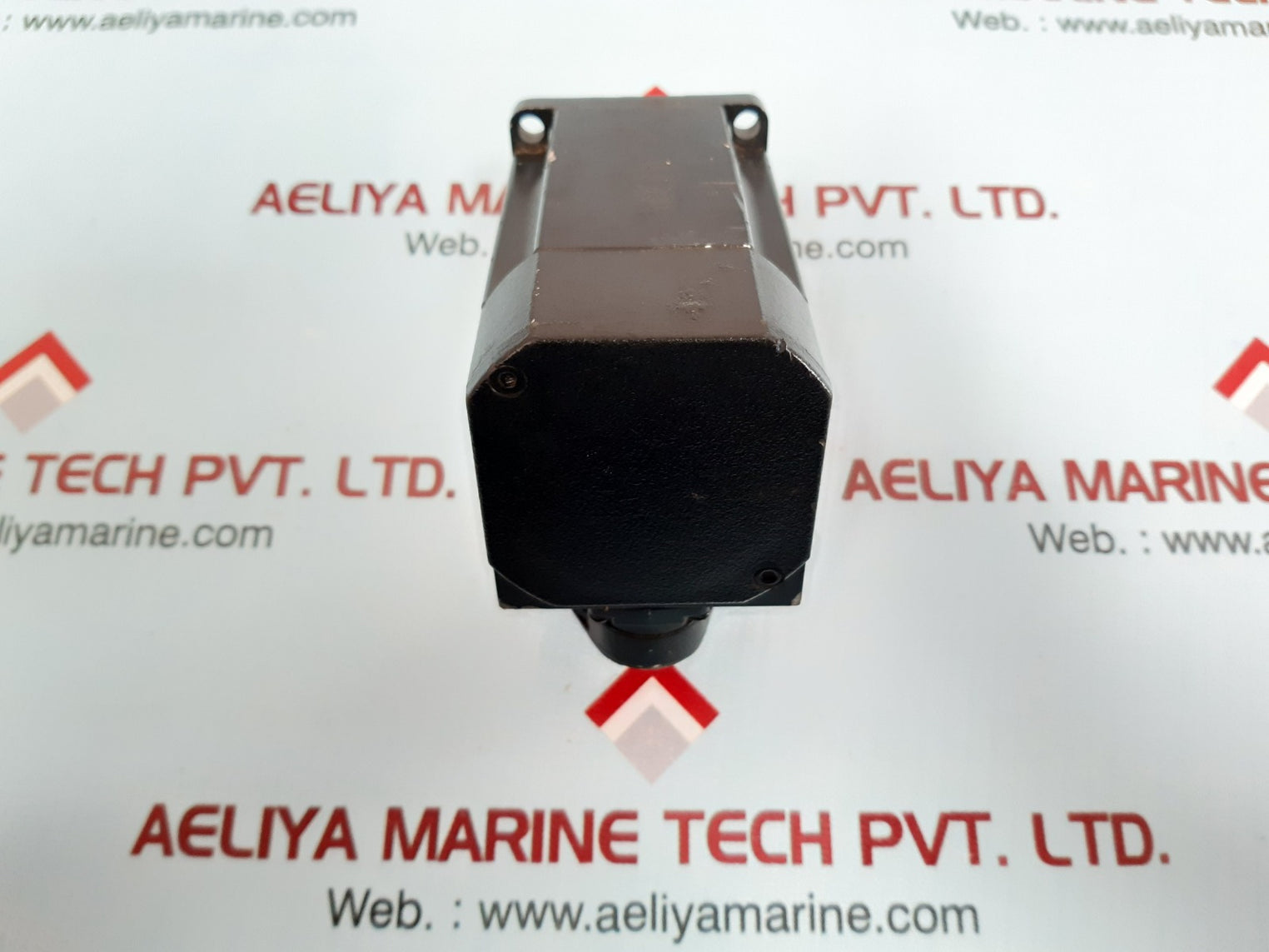 B&R 8lva23.r0030d100-0 servo motor 