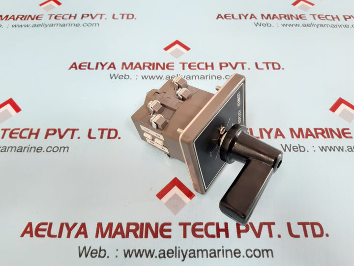 Idec cs-10 switch