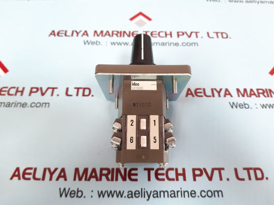 Idec cs-10 switch