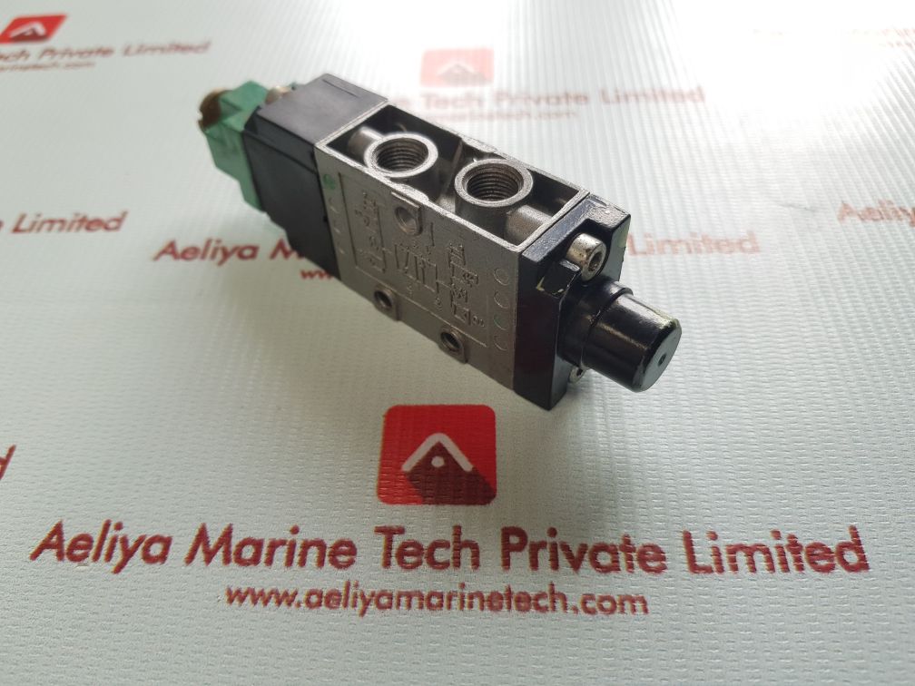 Univer cl-111a pneumatic valve
