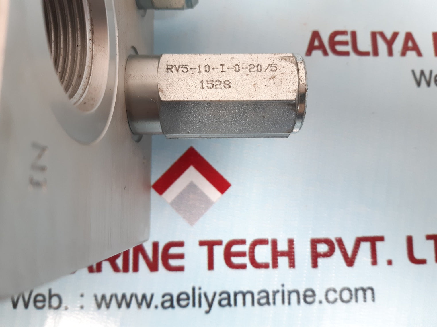 604015 priority control valve