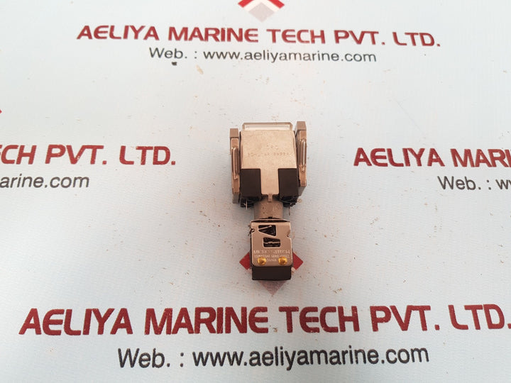 Yamatake honeywell 2c-l1aa  micro switch 