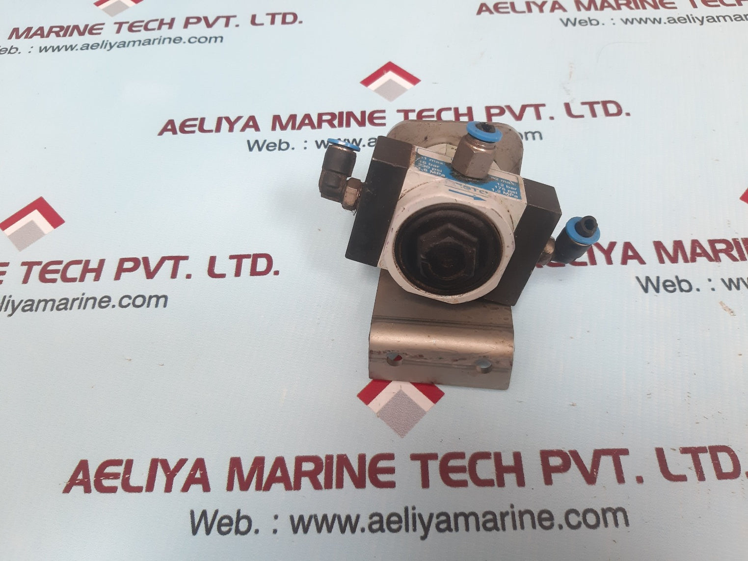 Festo 162590 air regulator 