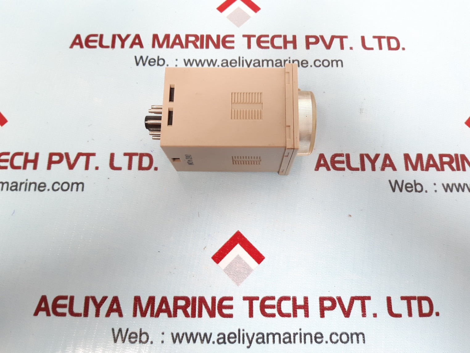 Omron H3Bh-8 Delay Timer 5A 250Vac 0.5 To 10Sec