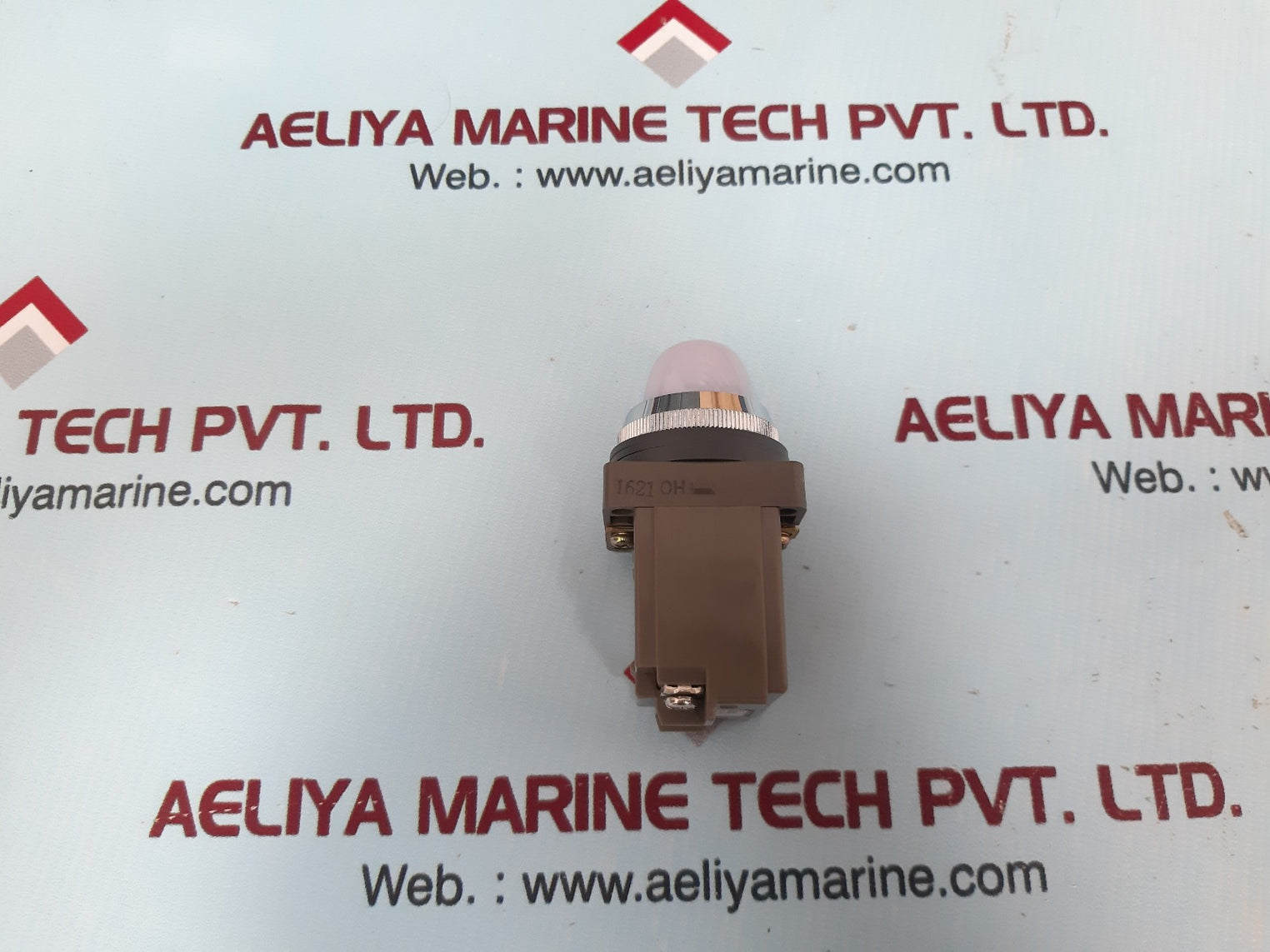 Idec Control Unit White Pilot Lamp Socket 100/110V 50-60Hz