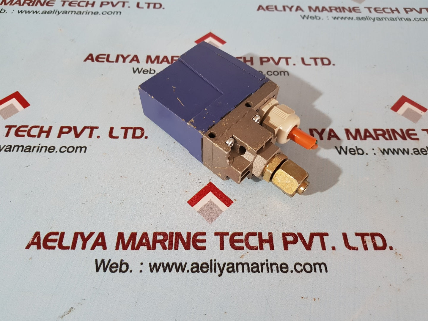 Telemecanique nautilus xml a300d1s11 pressure switch
