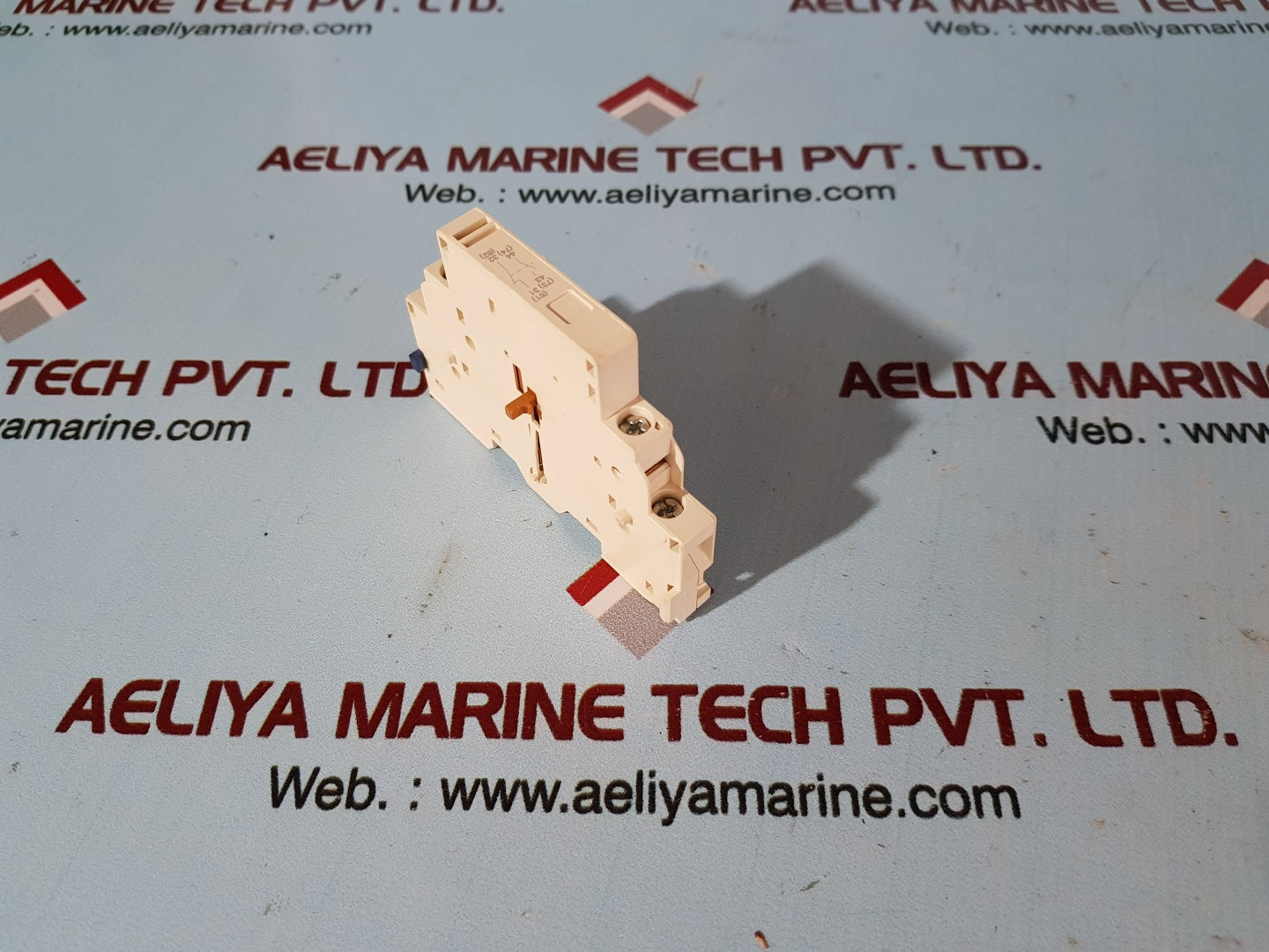 Telemecanique gvan11 auxiliary contact block