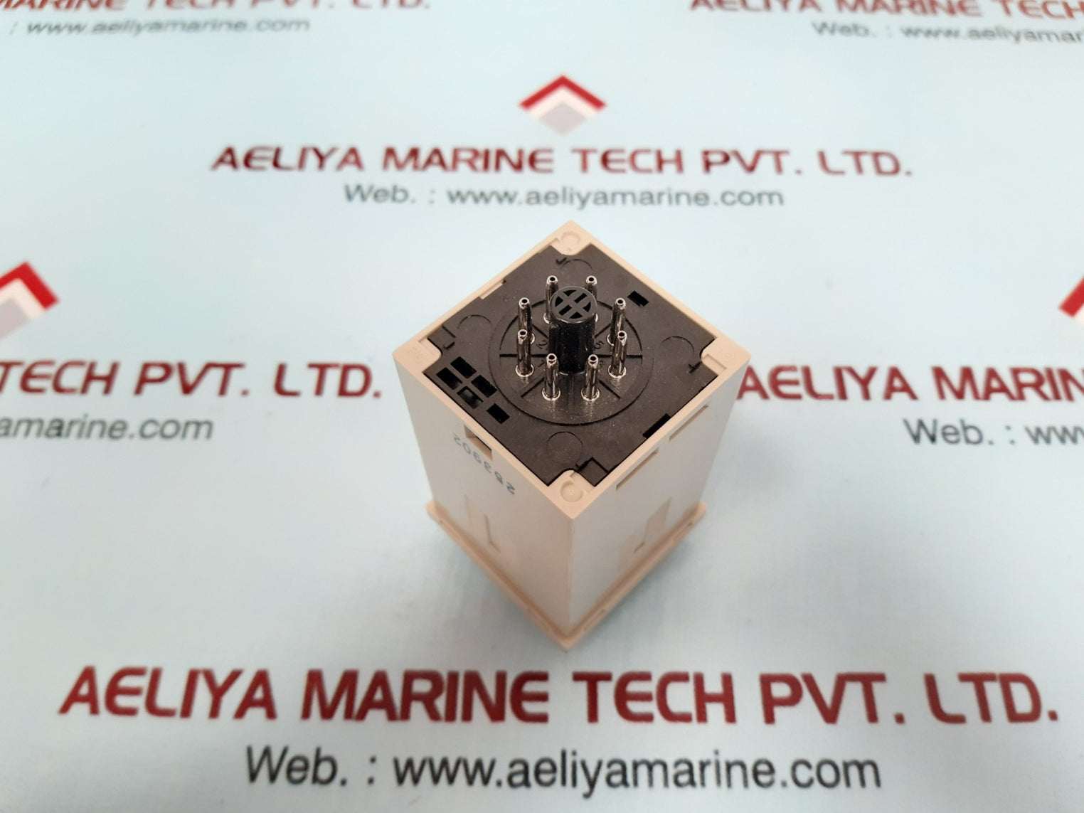 Omron H3Cr-h8L Timer Module 100/110/120Vac 50/60Hz