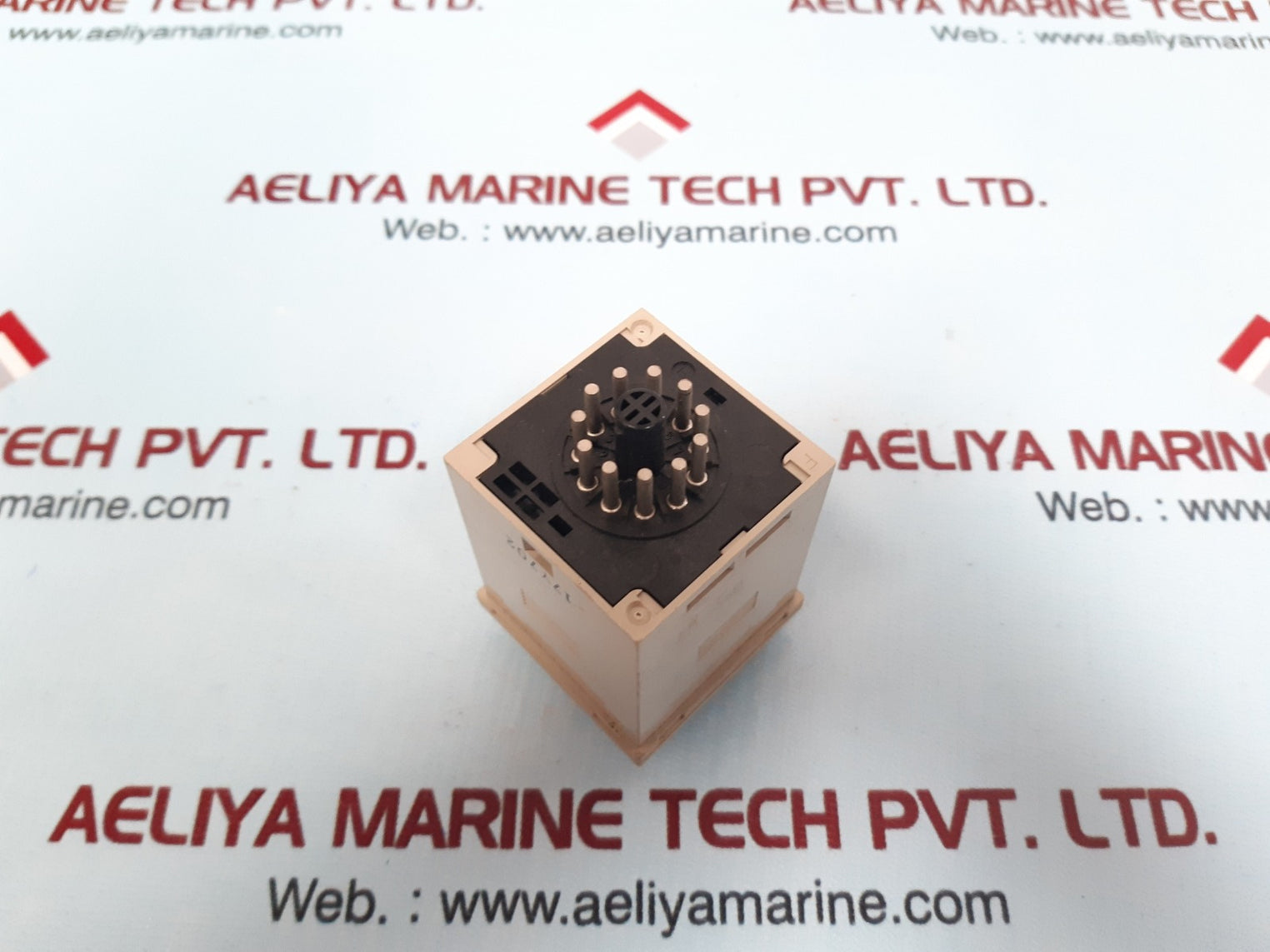 Omron H3Cr-a-315 Timer 0 To 1.2 Hrs Contact 5A 250Vac