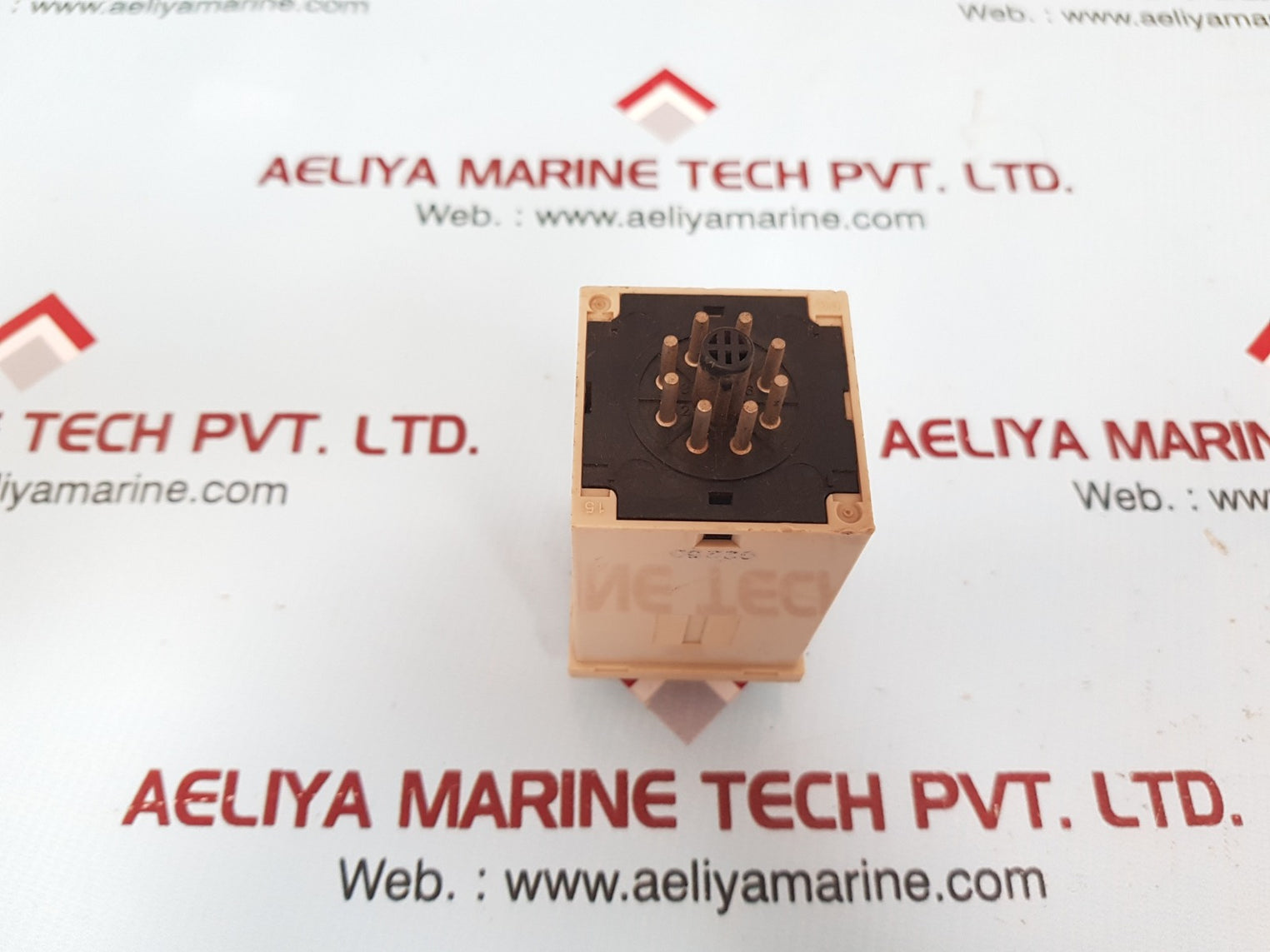 Omron H3Ba-8H-305 Timer Automation 24Vac 5A 250Vac Resistive Load