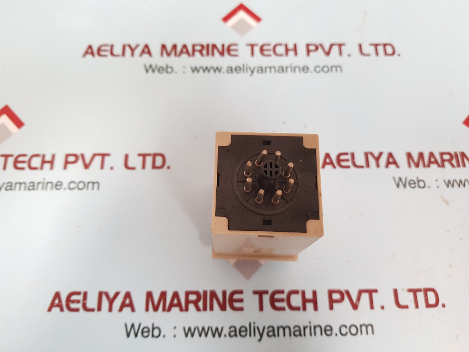 Omron H3Bf-8 Timer 0-10 Min 5A 250Vac