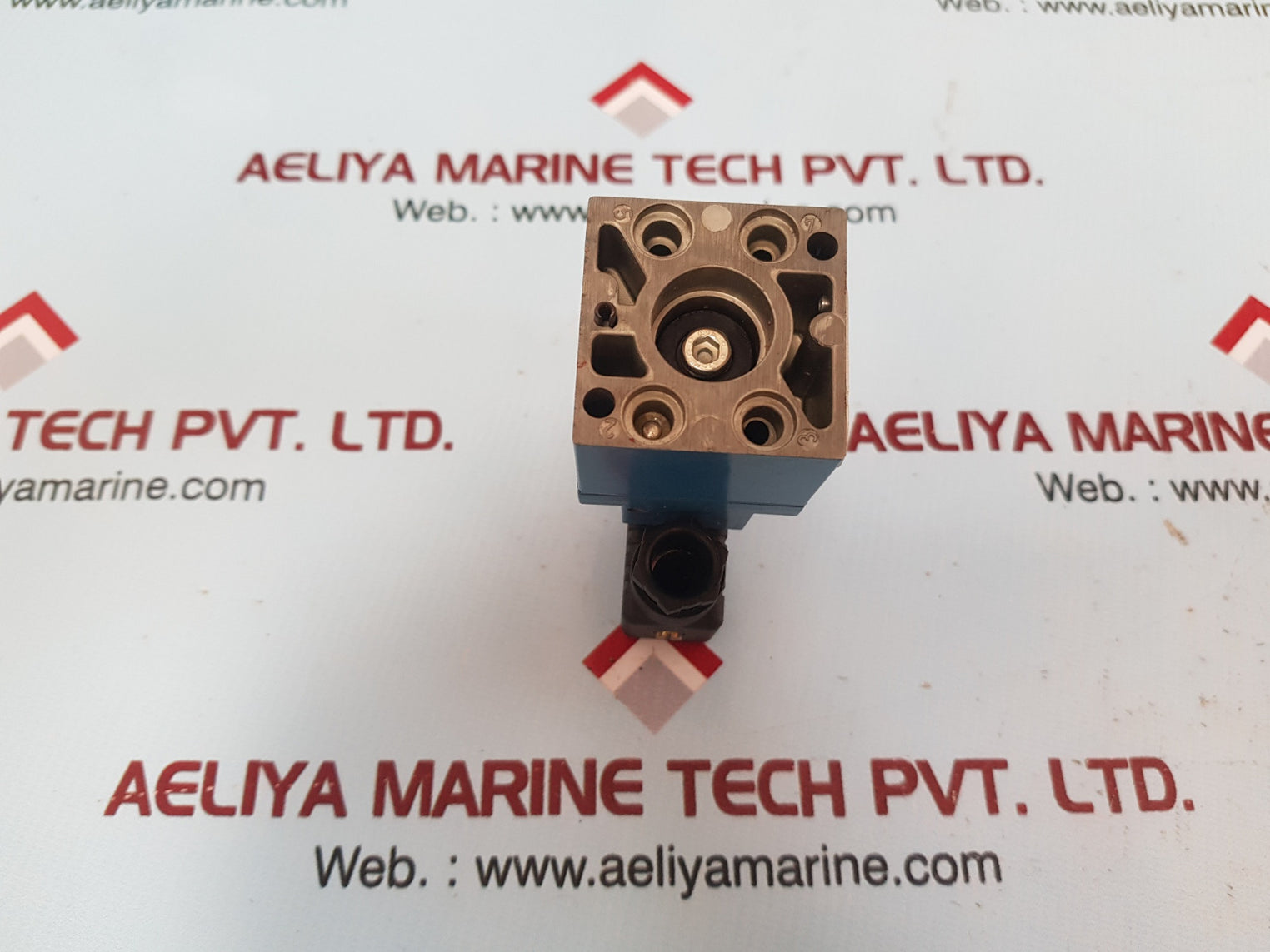 3722260220 Pneumatic Directional Valve