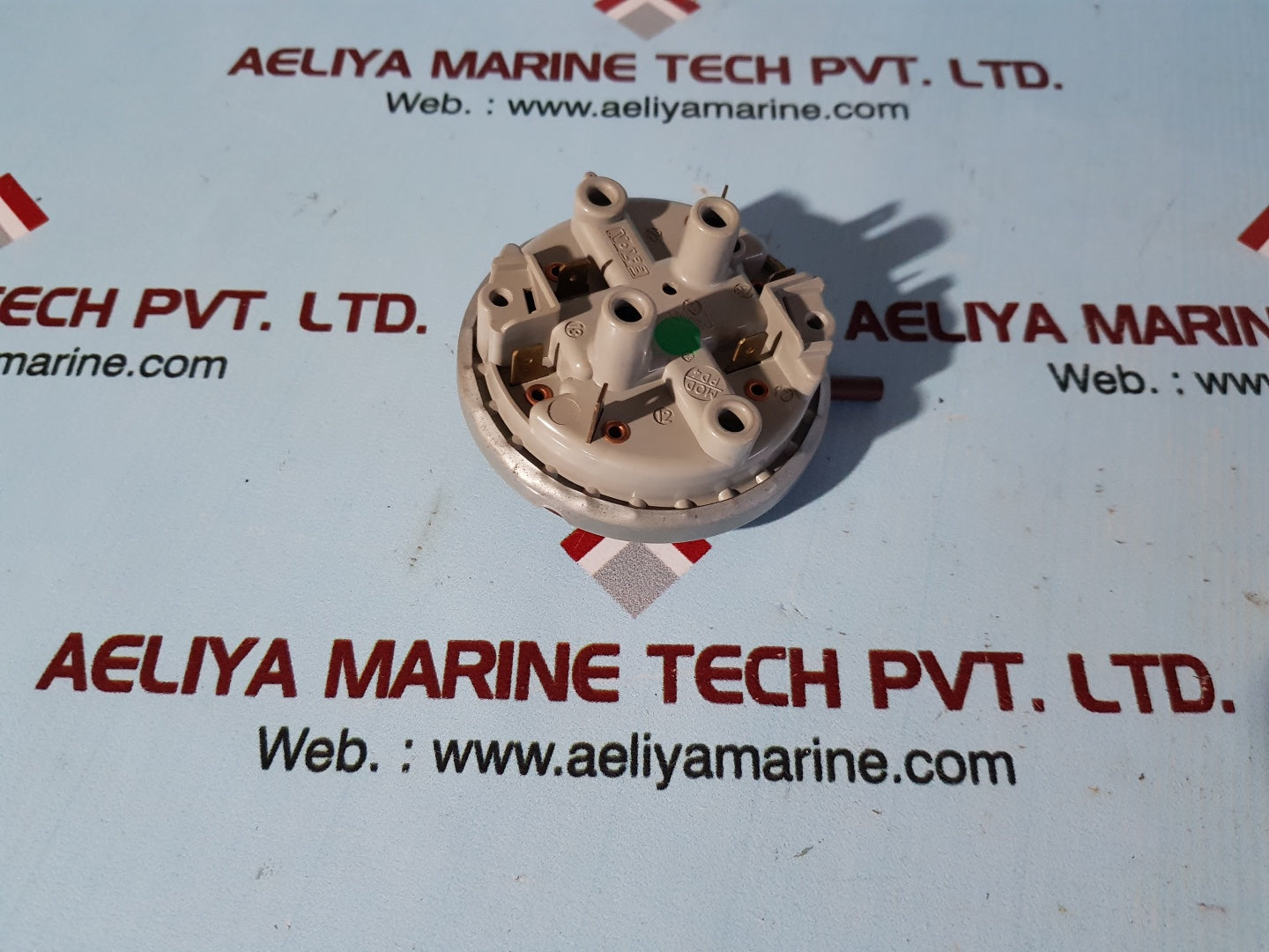 Electrolux 8053022 level switch