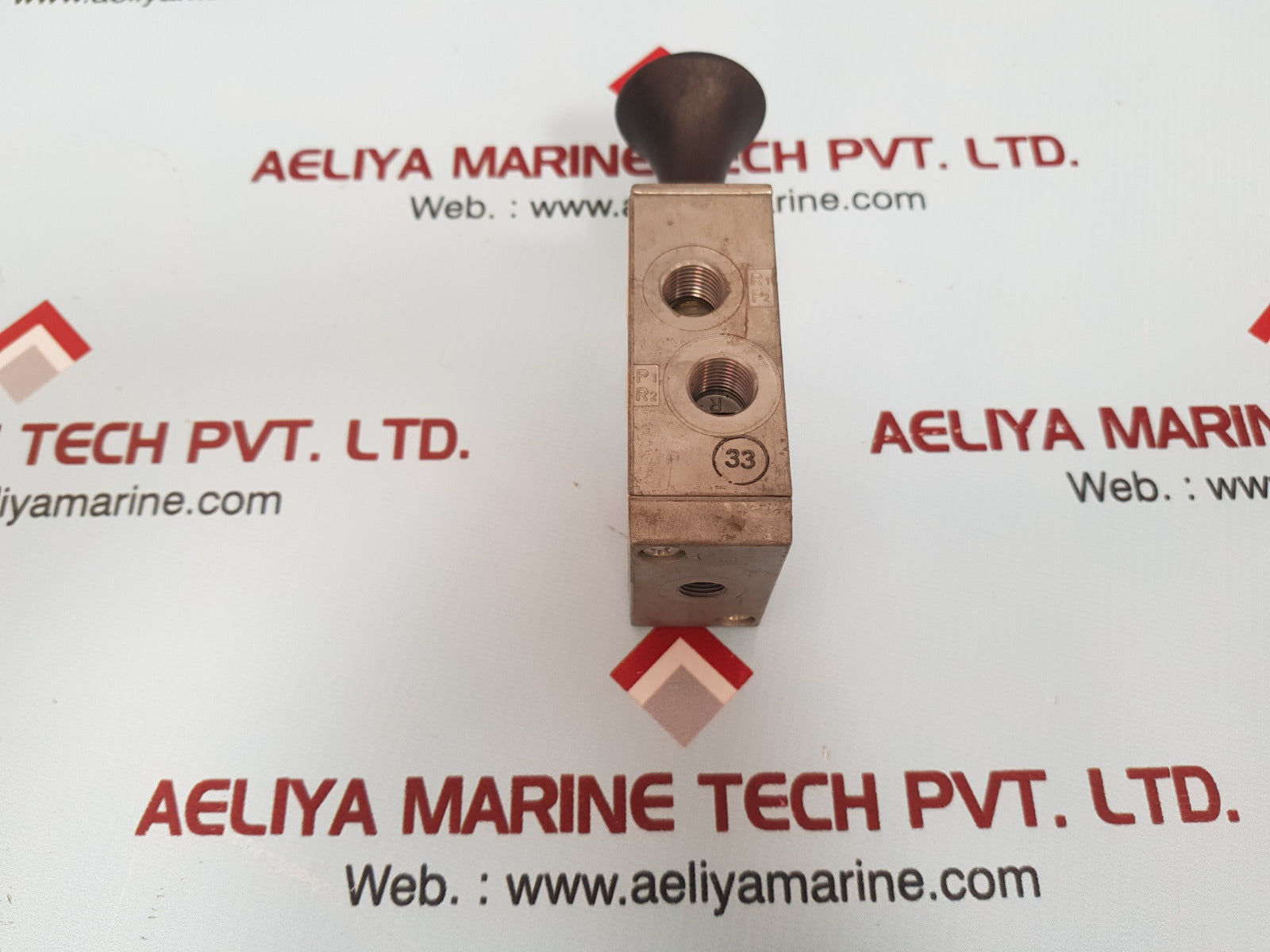 Rexroth 563 446 110 0 Directional Control Valve