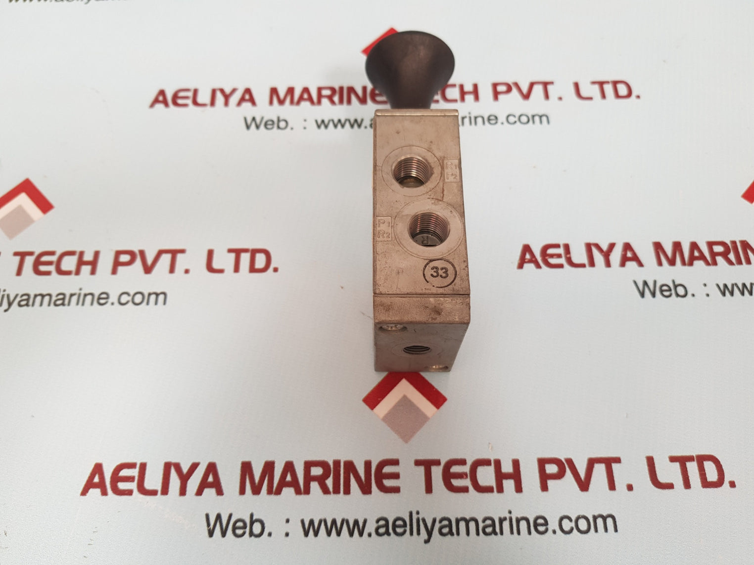 Rexroth 563 446 110 0 Directional Control Valve