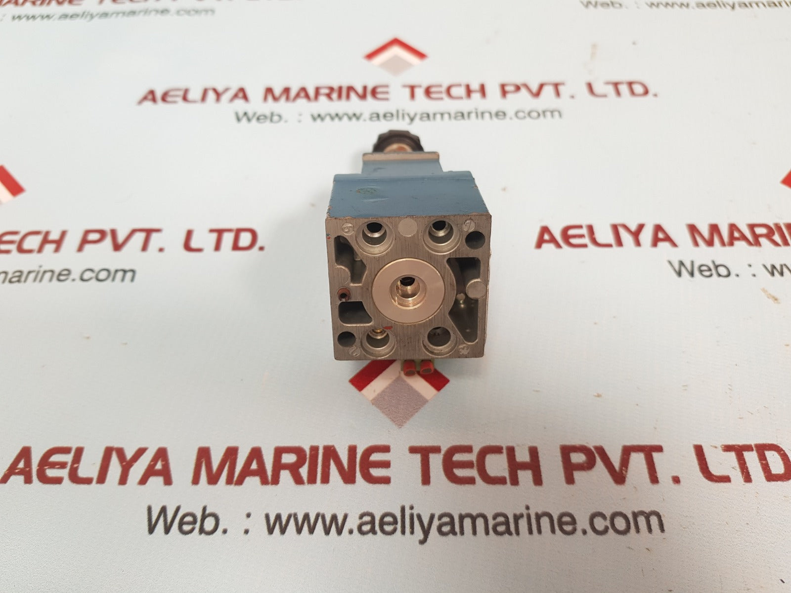 Rexroth 3722250220 Pneumatic Directional Valve