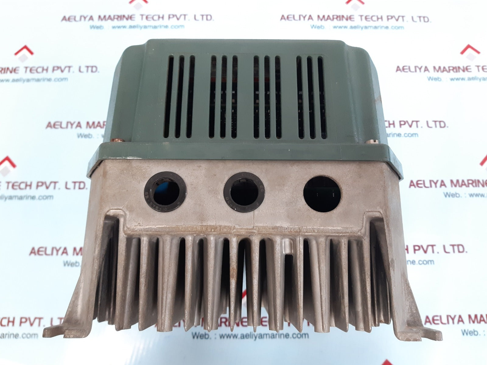 Reliance Electric Gv3000 A-c Drive 2V4151 2Hp/1.5Kw