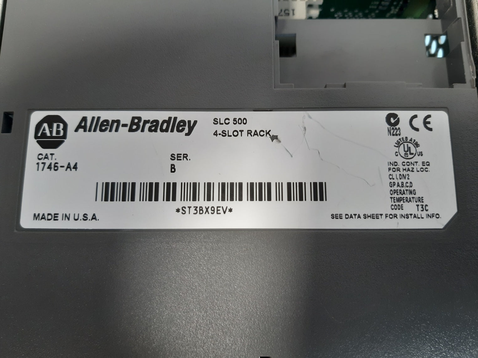 Allen-bradley Slc 500 1746-a4 Ser B 4-slot Rack