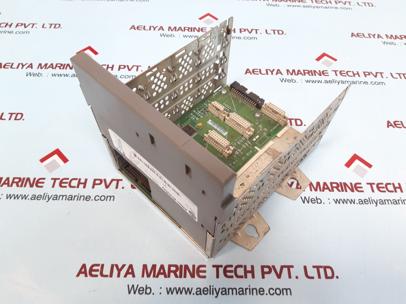 Allen-bradley Slc 500 1746-a4 Ser B 4-slot Rack