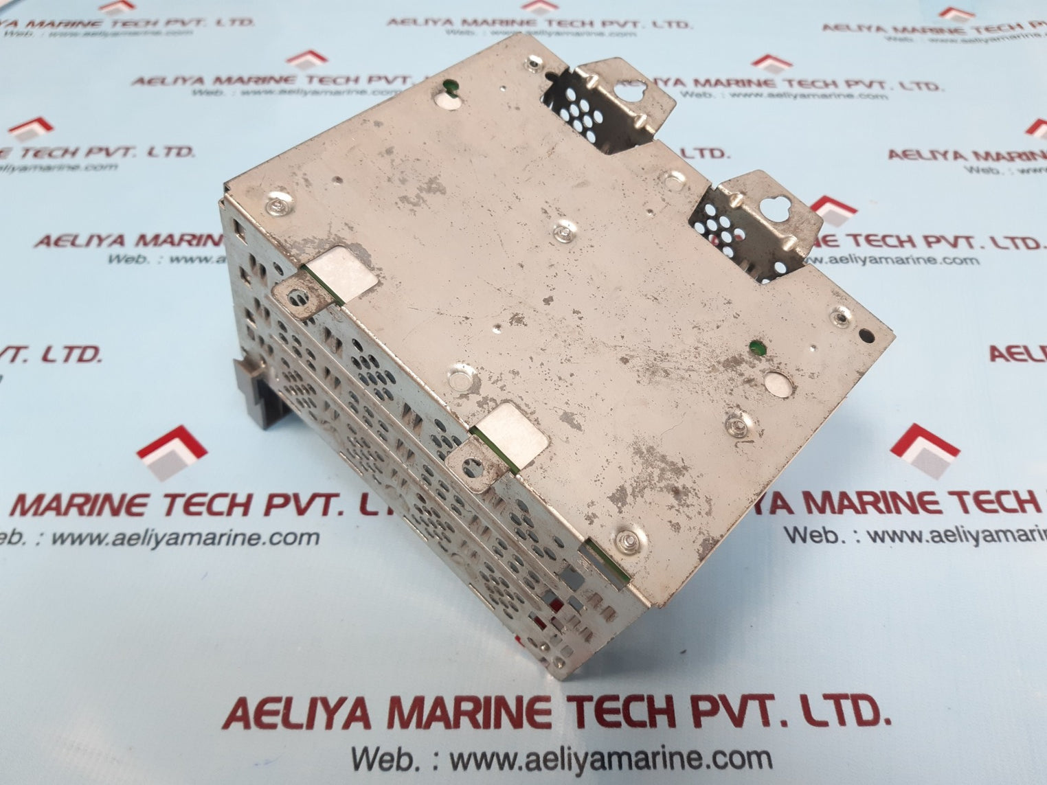 Allen-bradley Slc 500 1746-a4 Ser B 4-slot Rack