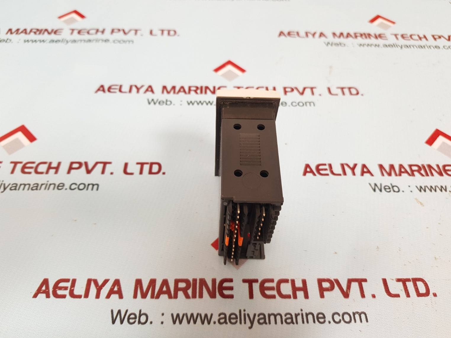 Carel Ir33Z7Hr20 Temperature Controller Ac 115...230V 50 Ma Max