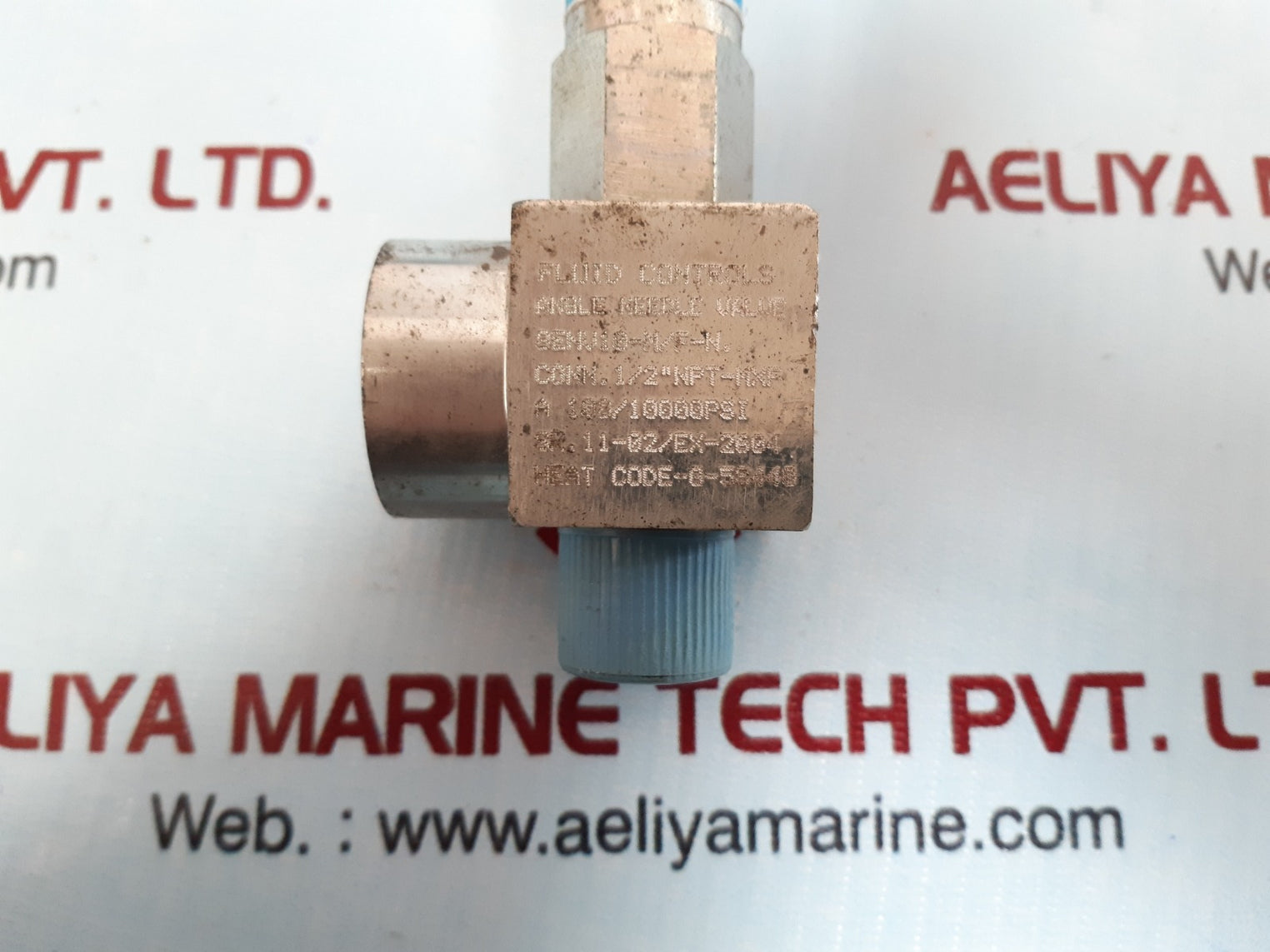 Fluid Controls 8Env10-m/F-n Angle Needle Valve A 108/10000Psi 006818-23