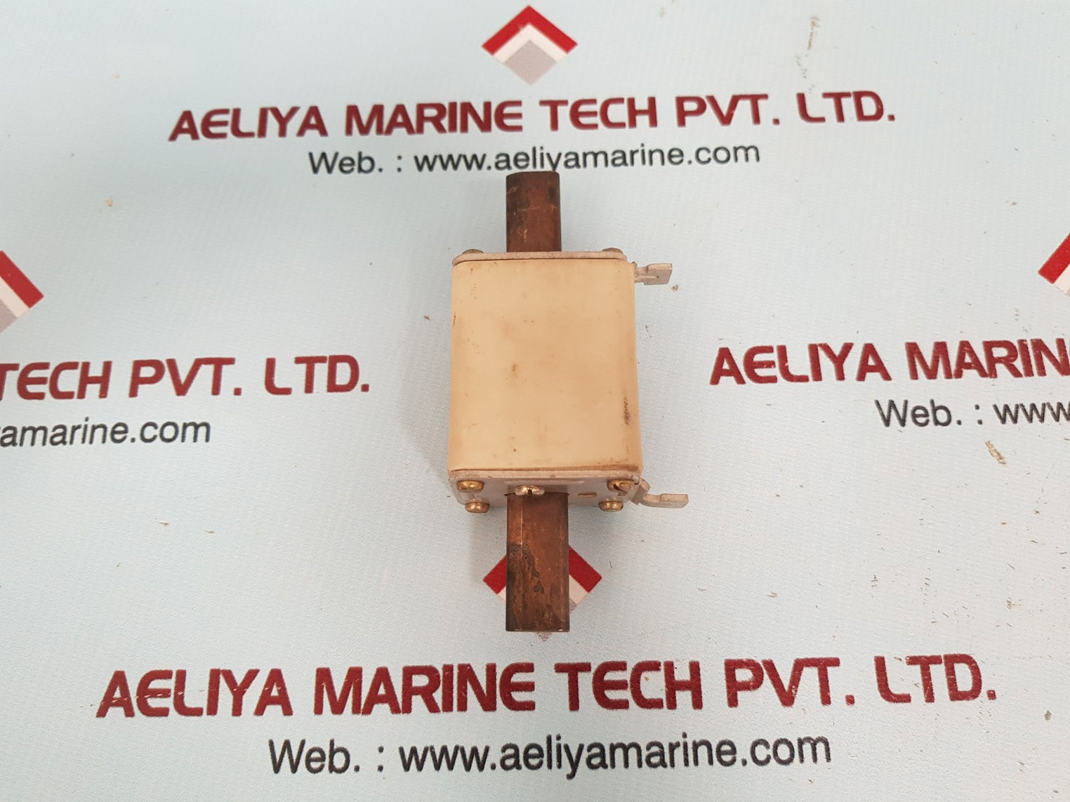 Lt Hn Size 0 100 Ka Gg Fuse 415 V~9.1W