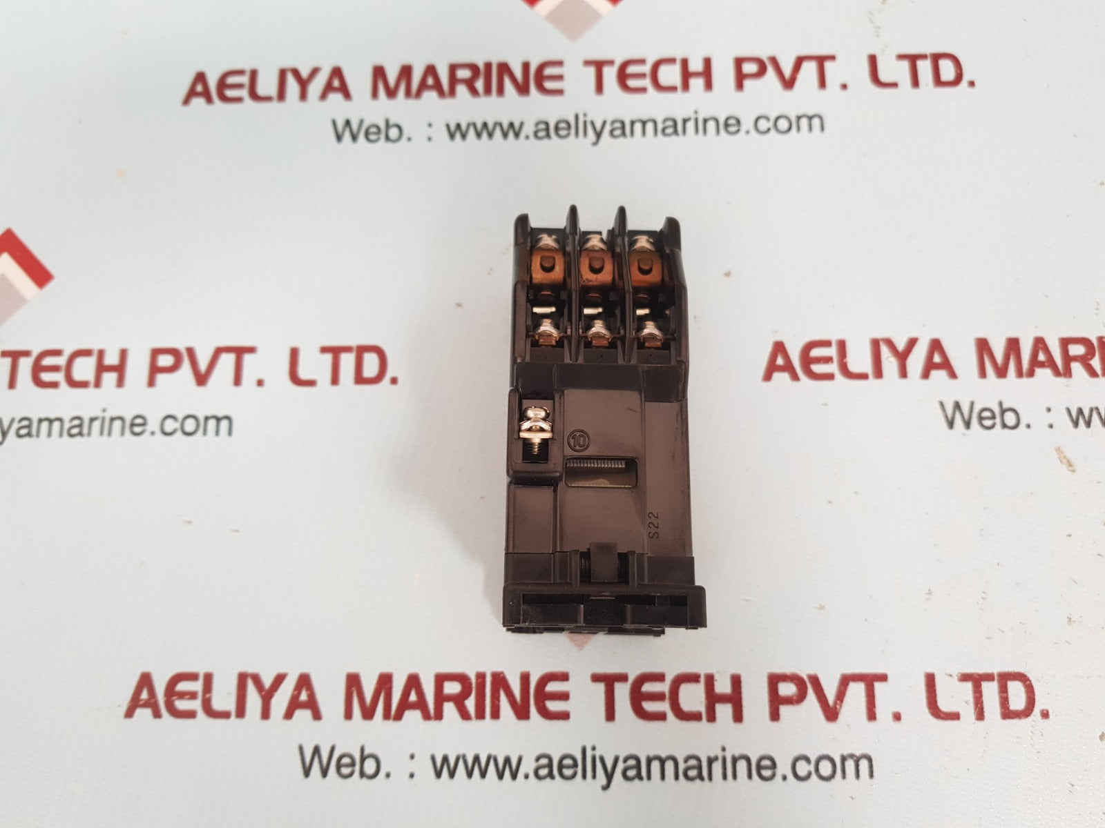 Fuji Electric Src50-2U/X 3A3B Magnetic Contactor Relay 100-110V