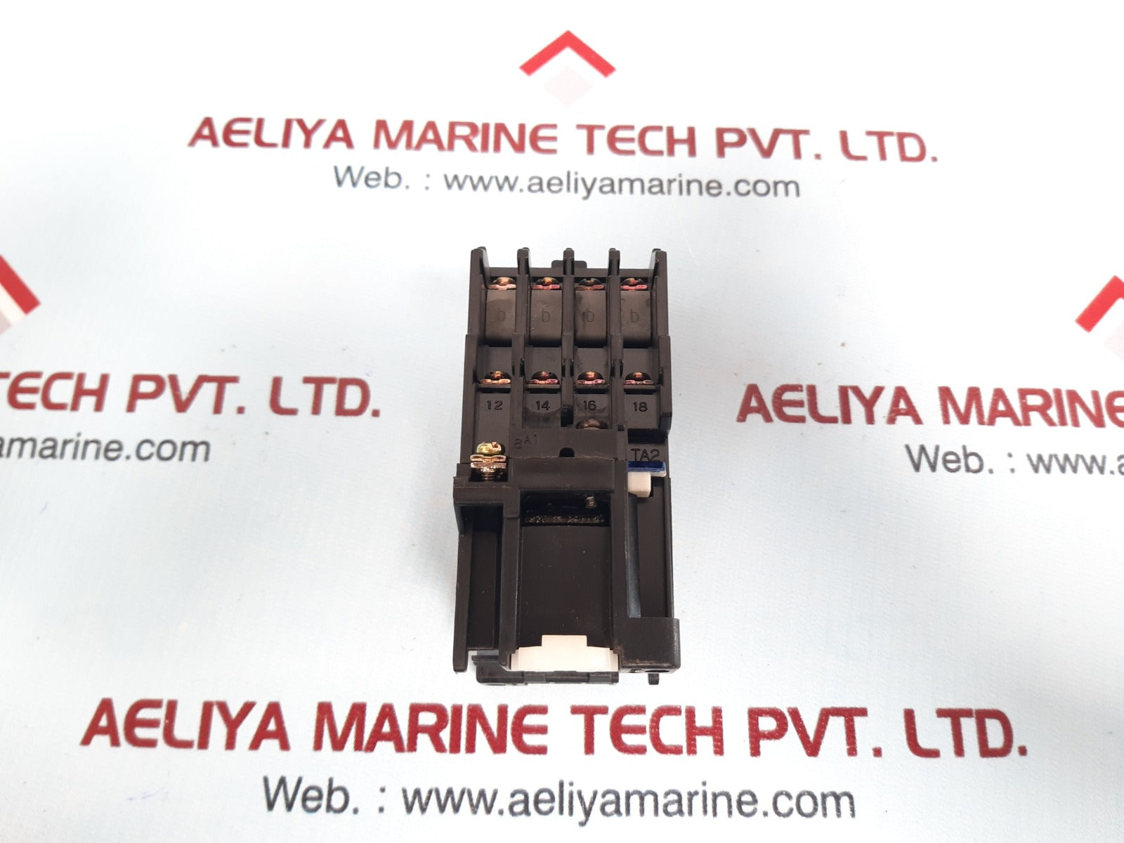 Toshiba A8A-44 (4A4B) Control Relay 220V-3A 440V-1A