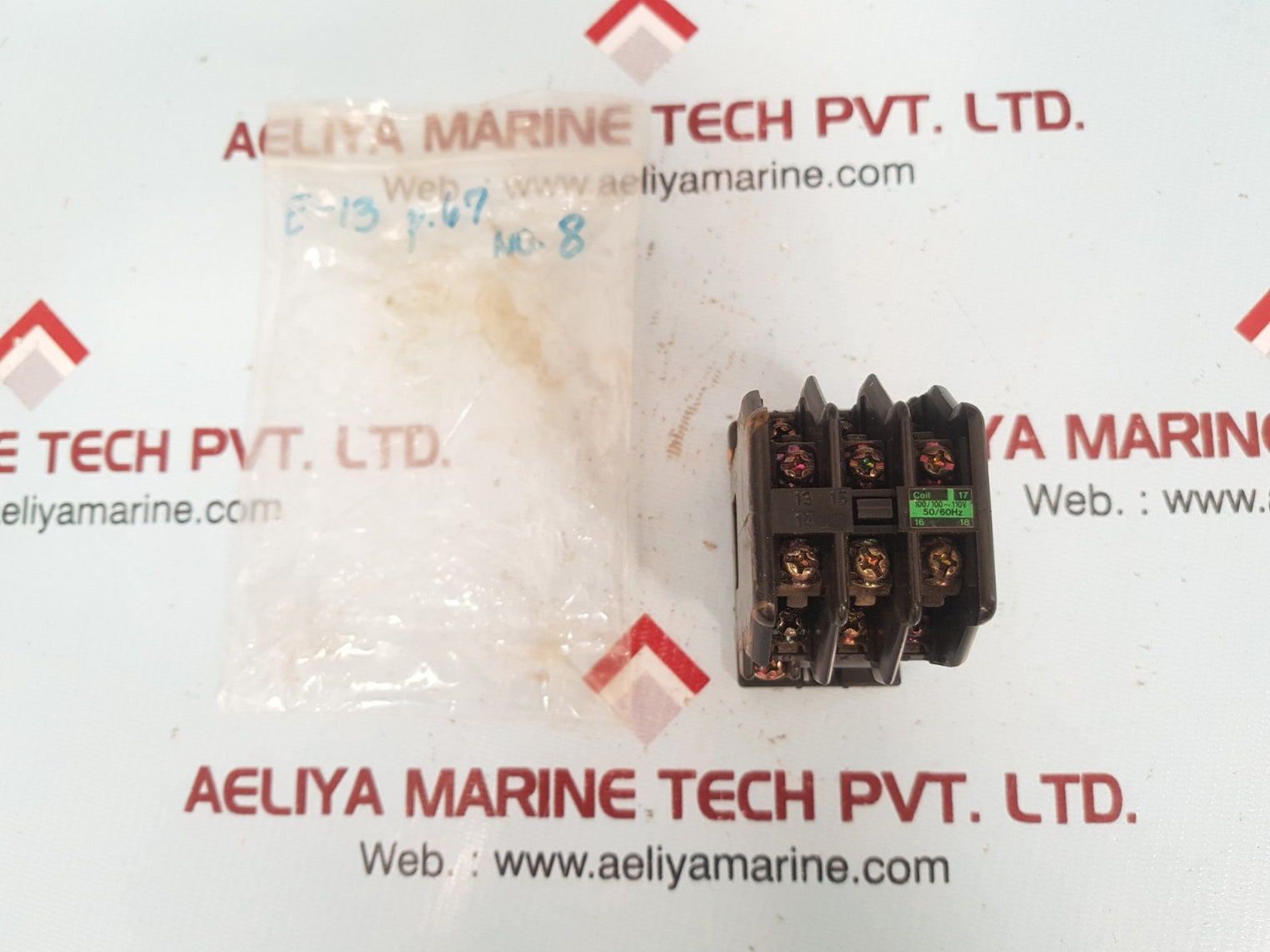 Fuji Electric Src50-2U/X (4A2B) Auxiliary Relay 100/100~110V 50/60Hz