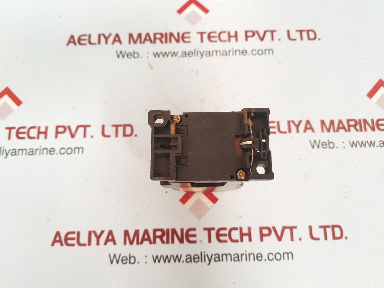 Fuji Electric Src50-2U/X (4A2B) Auxiliary Relay 100/100~110V 50/60Hz