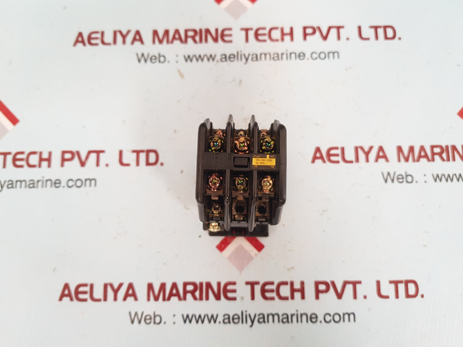 Fuji Electric Src50-2U/X (4A2B) Auxiliary Relay 200/200-220V 50/60Hz