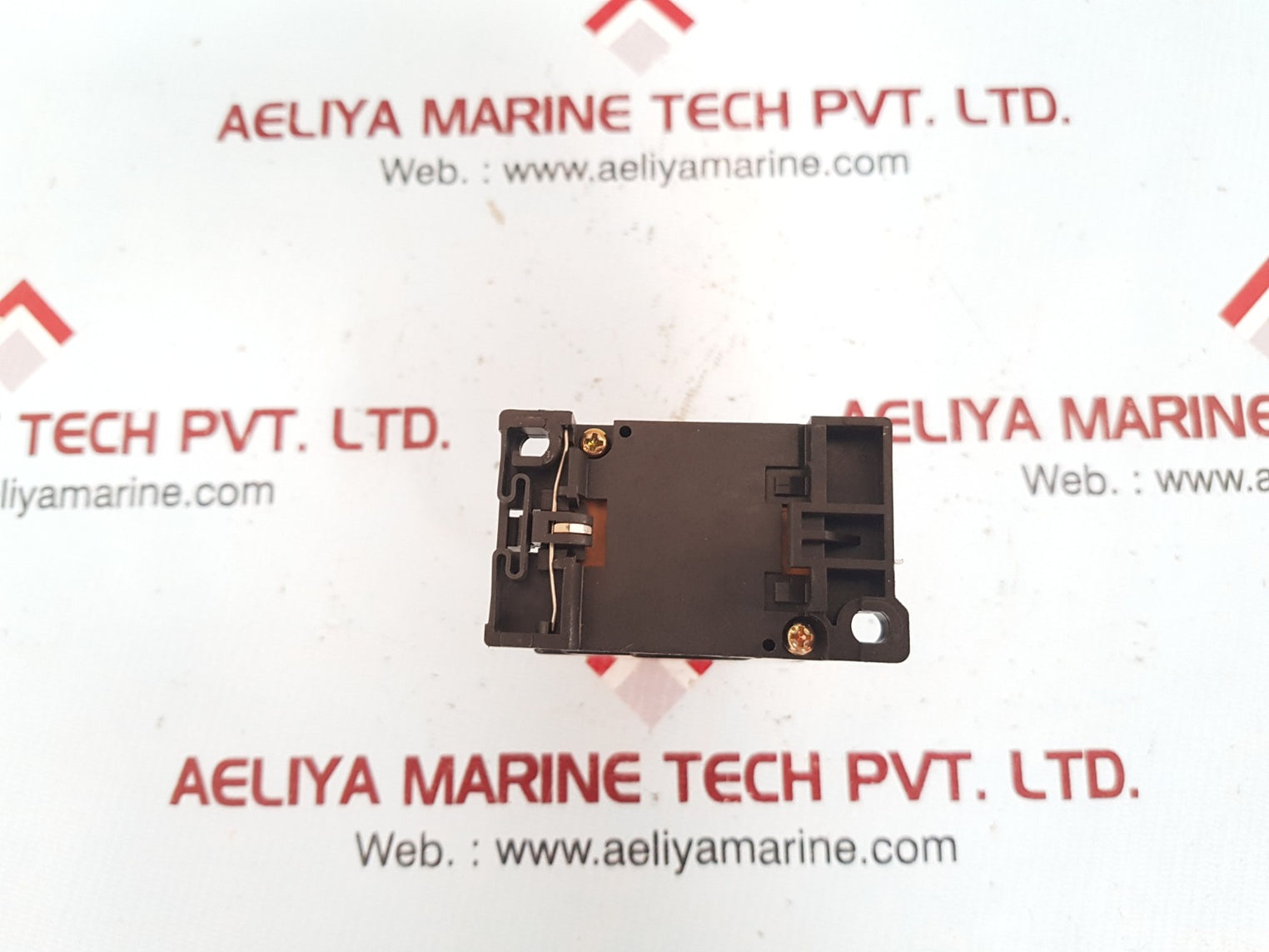 Fuji Electric Src50-2U/X (4A2B) Auxiliary Relay 200/200-220V 50/60Hz