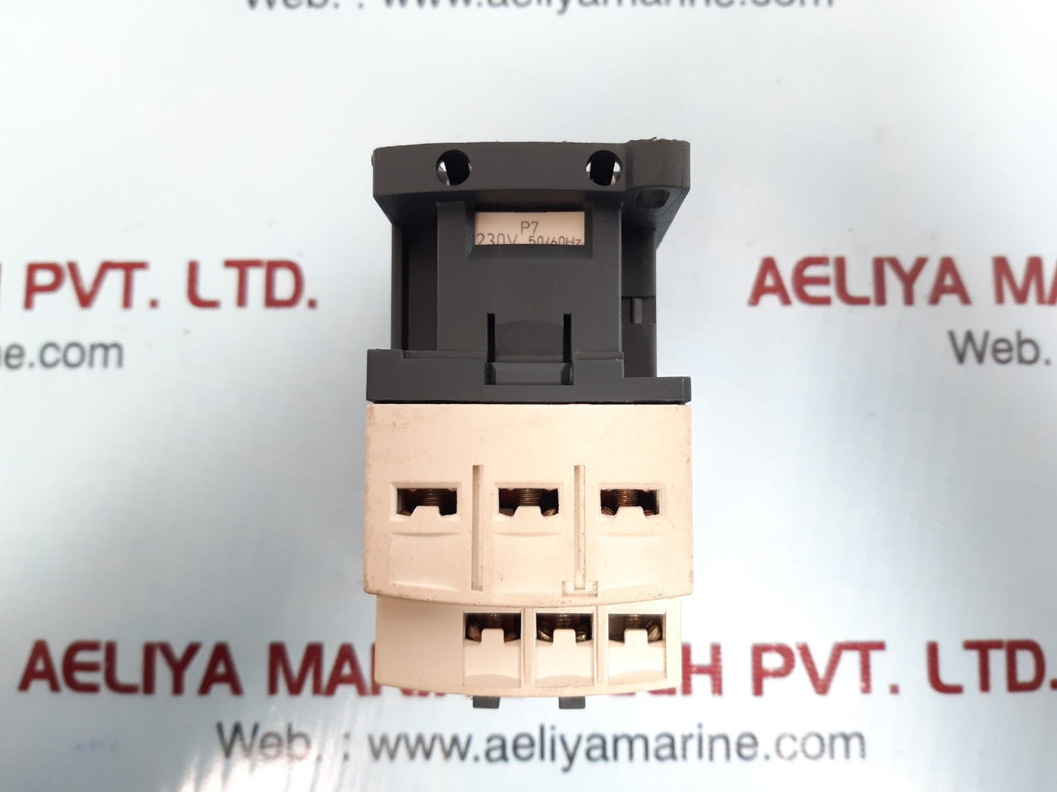 Telemecanique/Schneider Cad32 Control Relay Vdc 0660