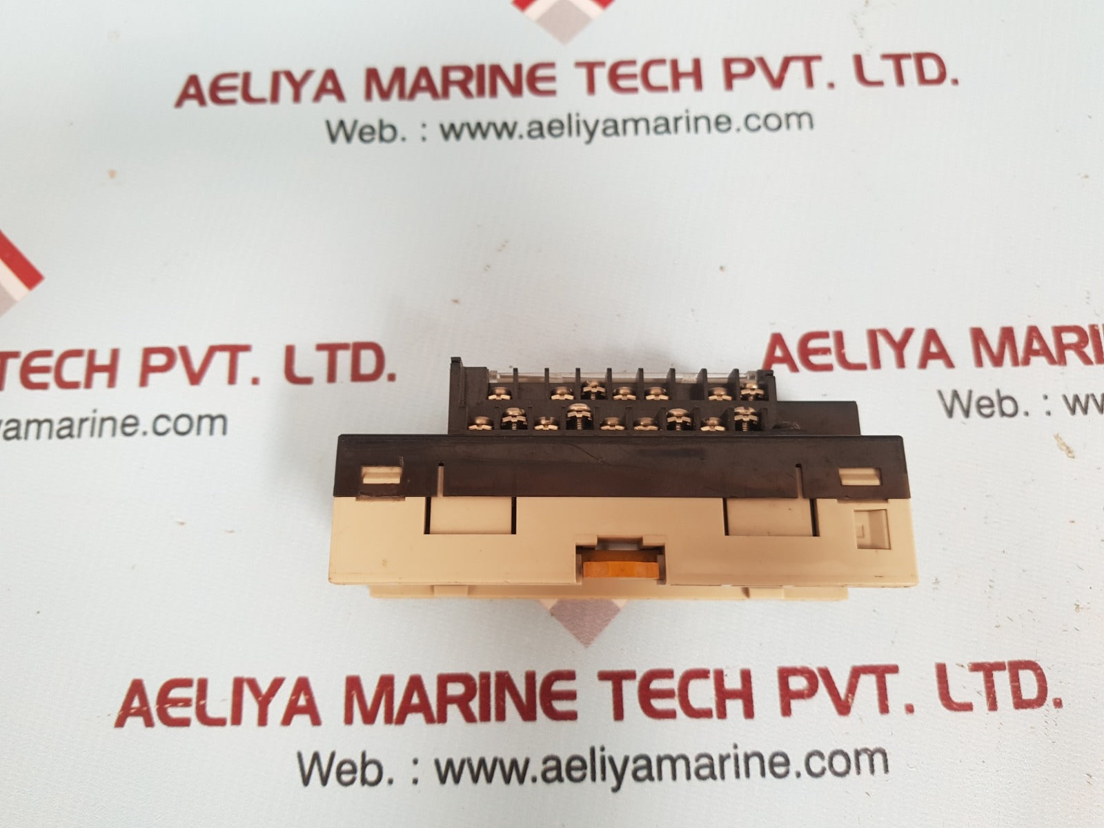 Omron Drt2-ts04T Temperature Input Terminal Module 24V Dc 0.07A