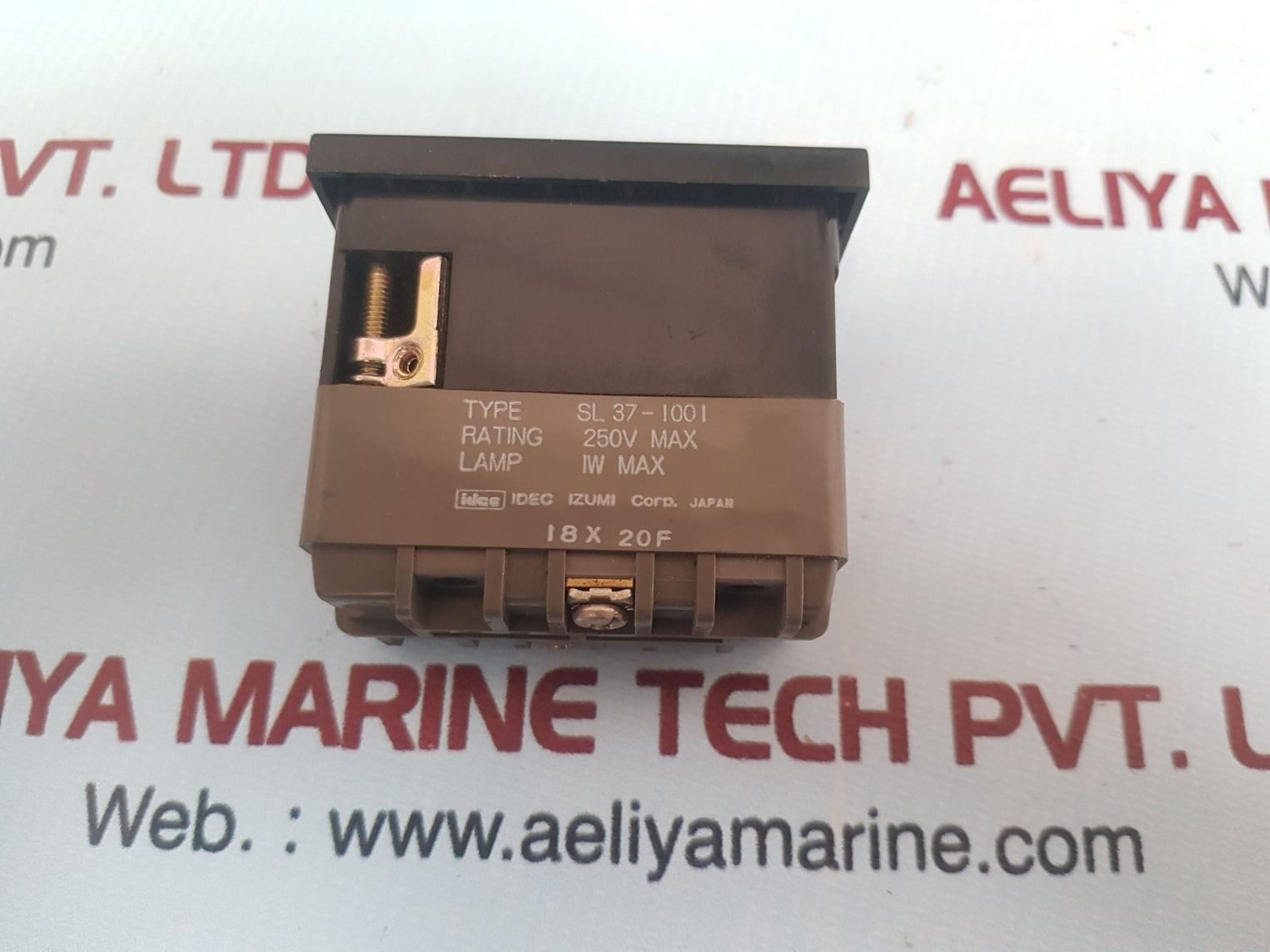 Idec Izumi Sl 37-1001 Squre Display Light 250V