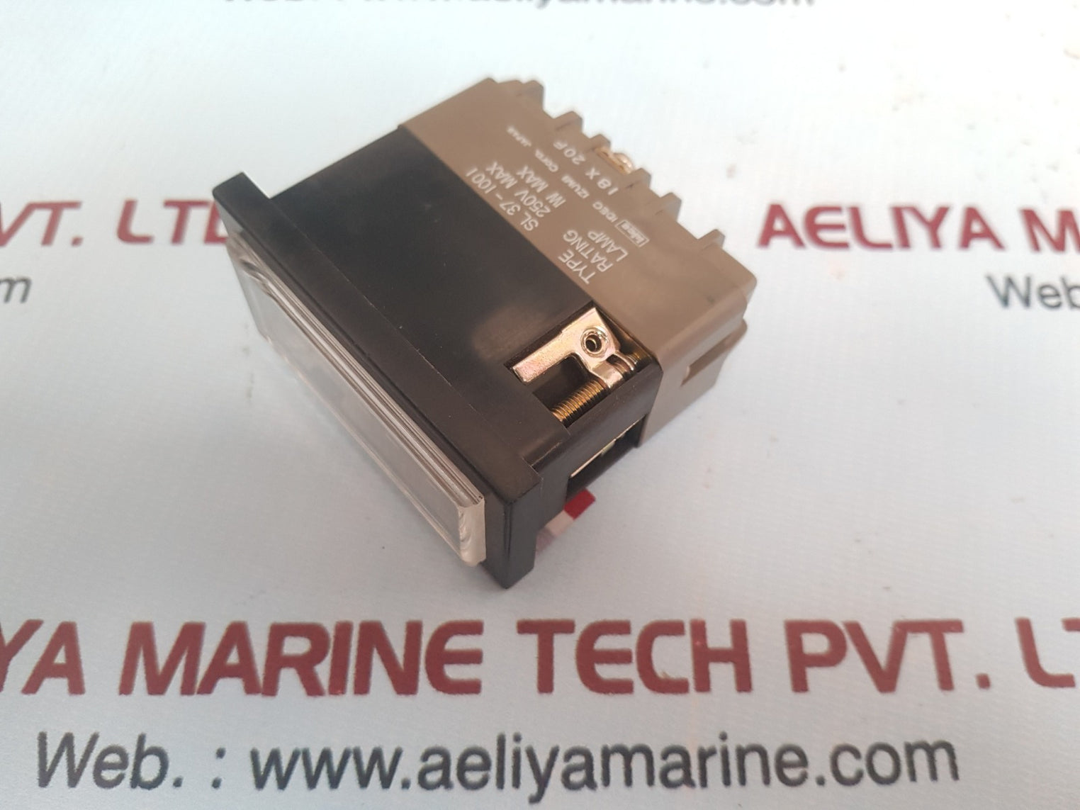 Idec Izumi Sl 37-1001 Squre Display Light 250V