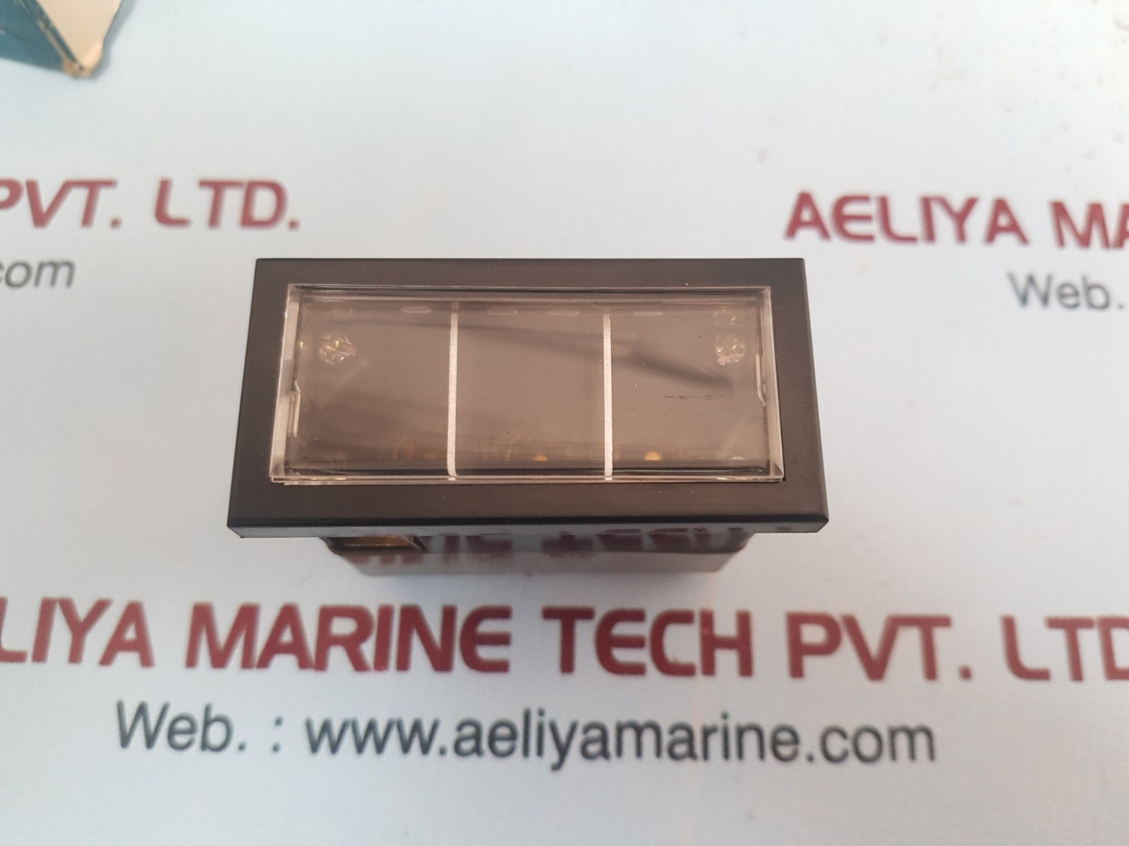 Idec Izumi Sl 37-3001 Square Display Light