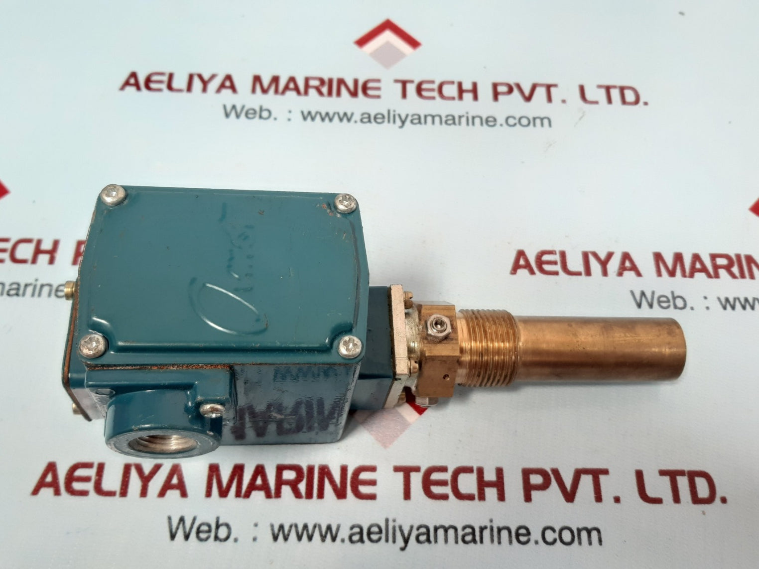 Amot controls 4140er1v00cg1-ady temperature switch 