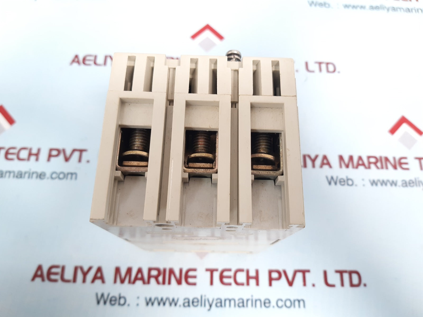 Abb tmax t1b 160 circuit breaker 